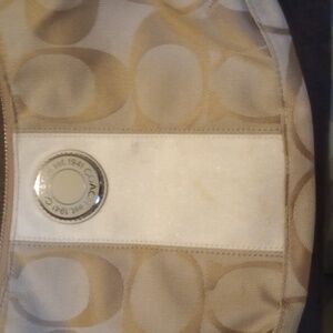 Canvac Coach